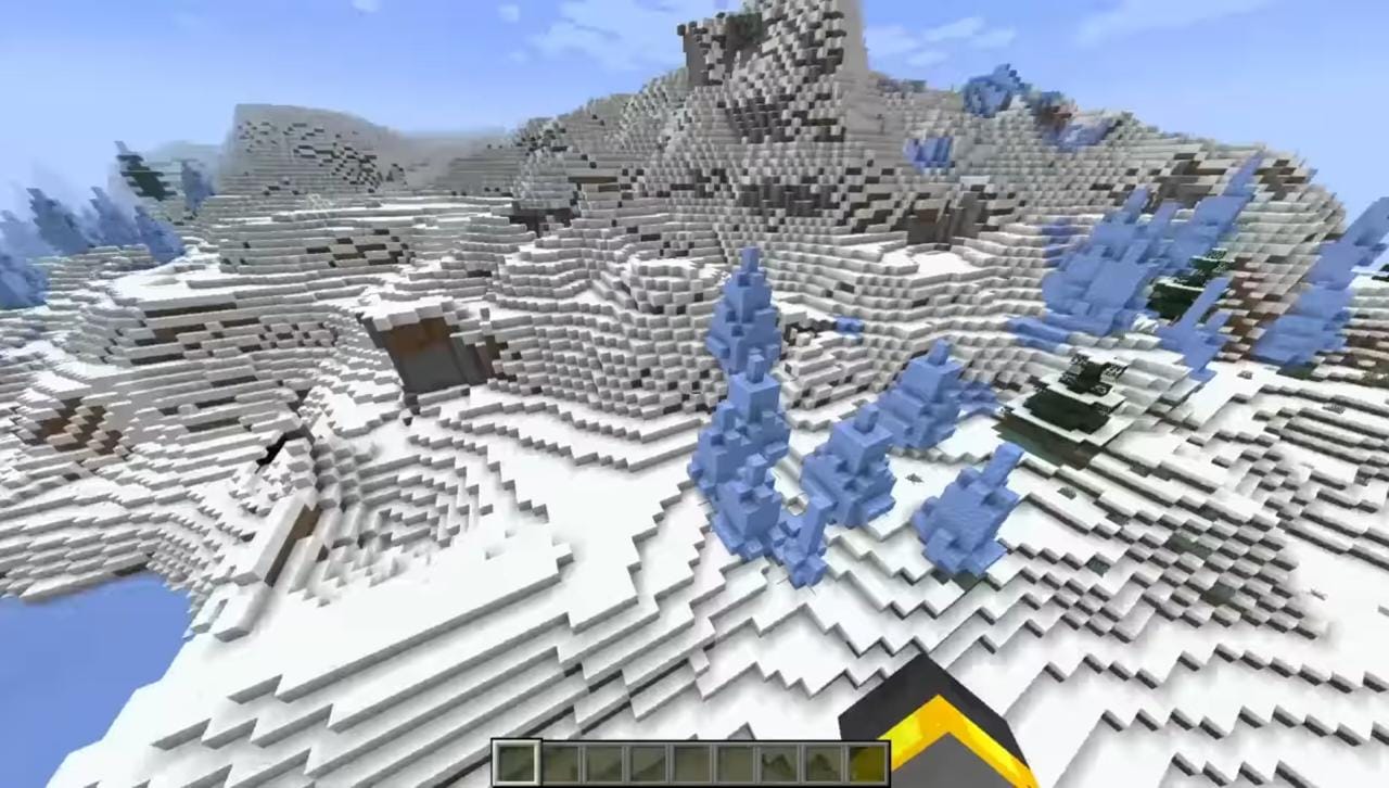 mountain range biome in minecraft