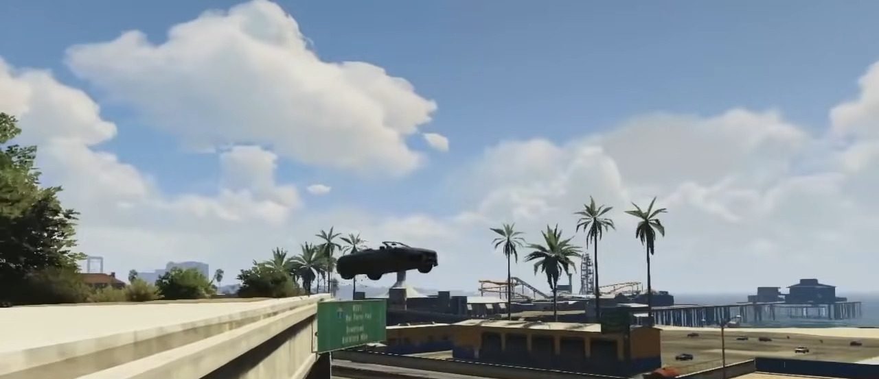 GTA 5: Stunts at Del Perro Freeway Overpass