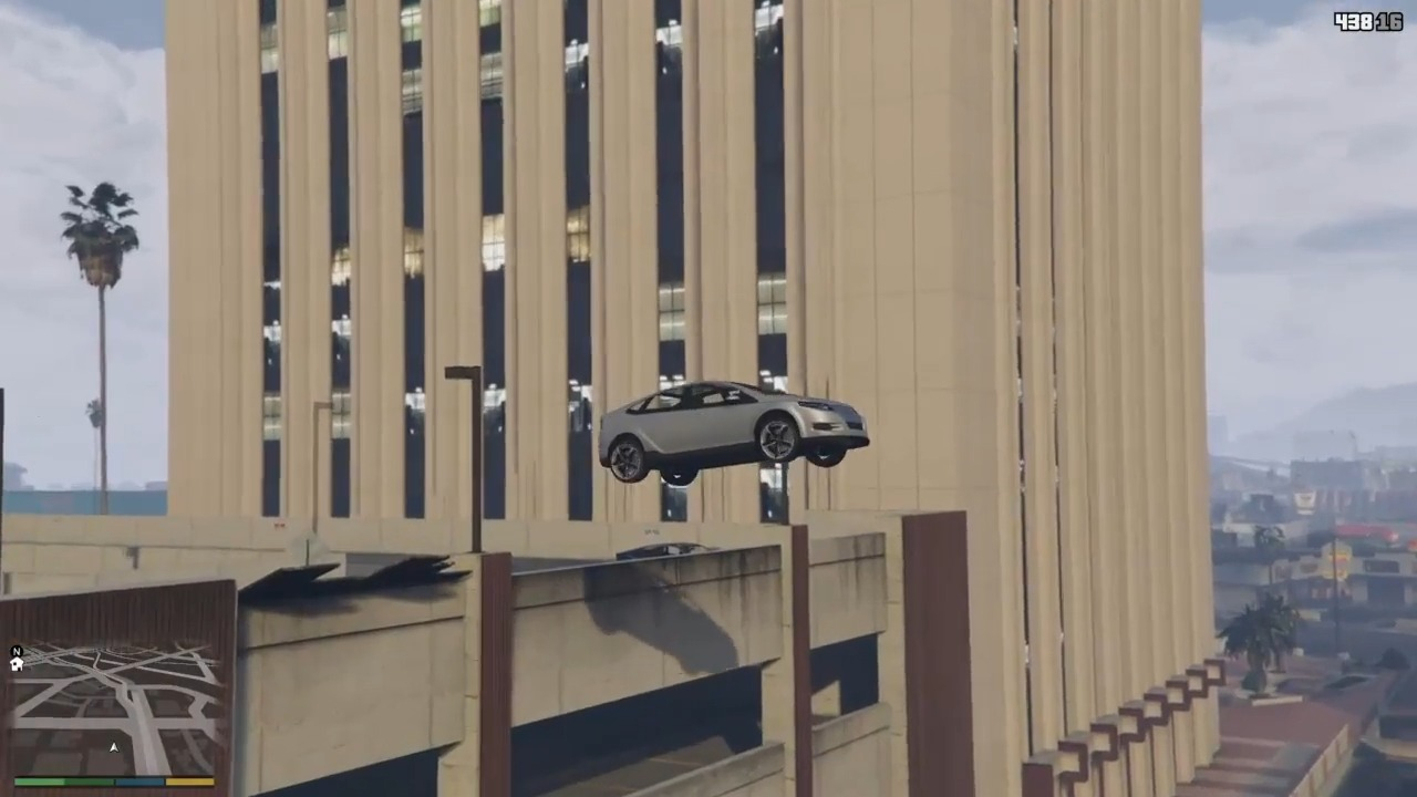 GTA 5: Stunts at Police Station Parking Structure